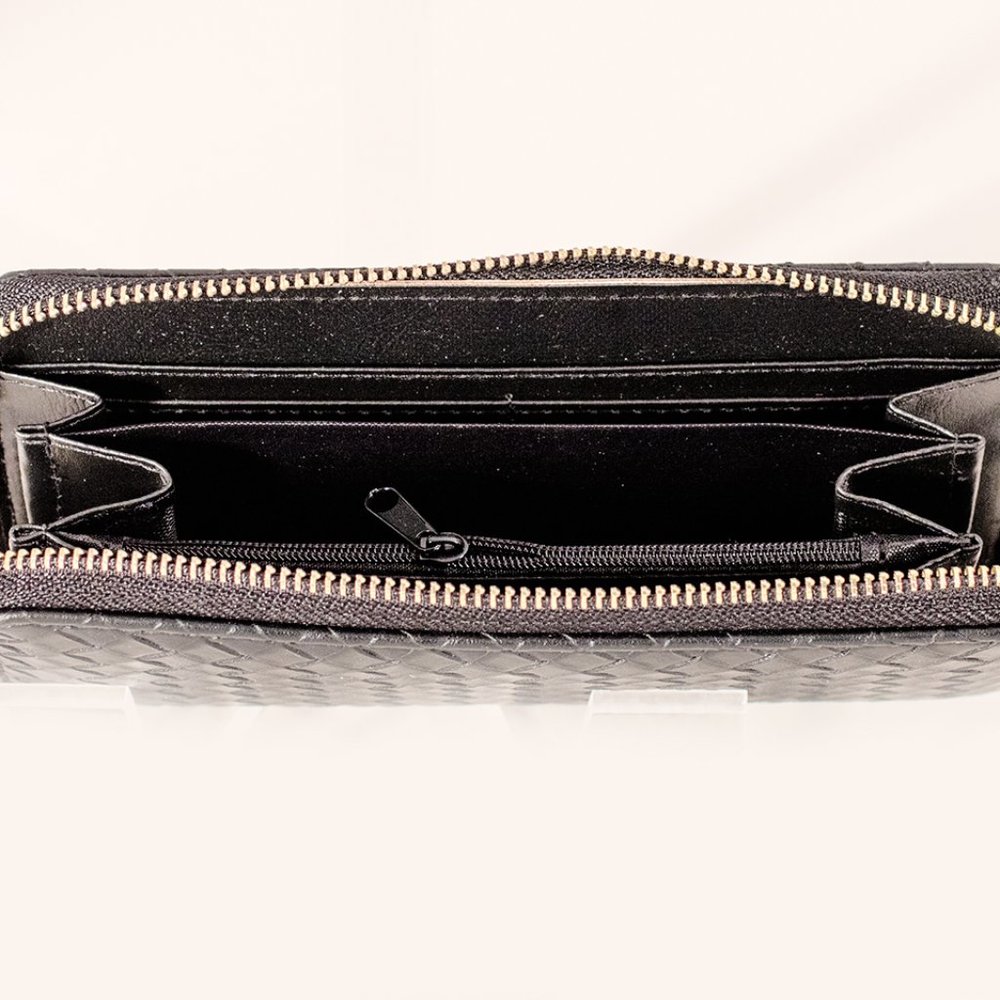 Zip Wallet - Picture 2 of 2